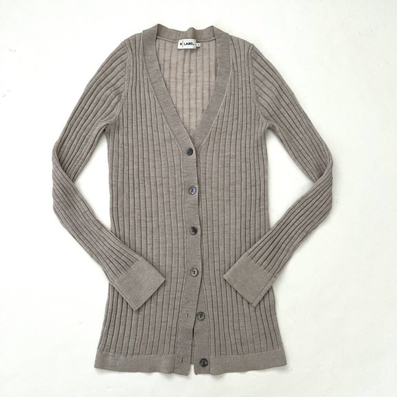 R Label Size M 100% Wool Ribbed Cardigan Lightweight Soft Beige Slim Fit V-Neck - Picture 1 of 8
